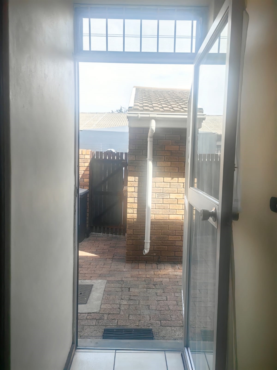 3 Bedroom Property for Sale in De La Haye Western Cape